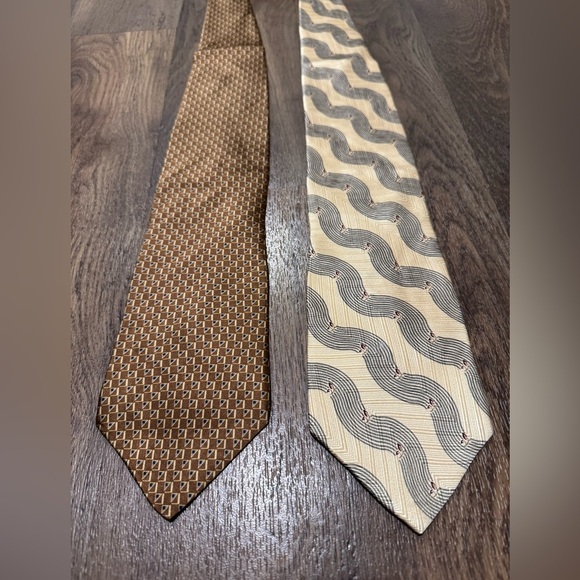 NEO by Bill Blass 100% Silk Neck Tie Cream Brown-Lot of 2 - Picture 2 of 9